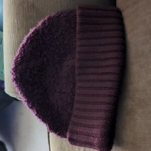 NWOT LULULEMON Women's Ombre Knit Textured Beanie Hat Wool Active Red Merlot